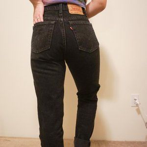 TAKING DOWN SOON! VINTAGE Levis 550's high waist